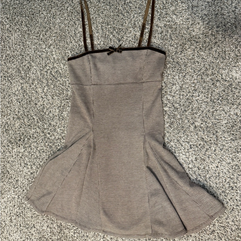 Chic Brown Houndstooth Mini Dress